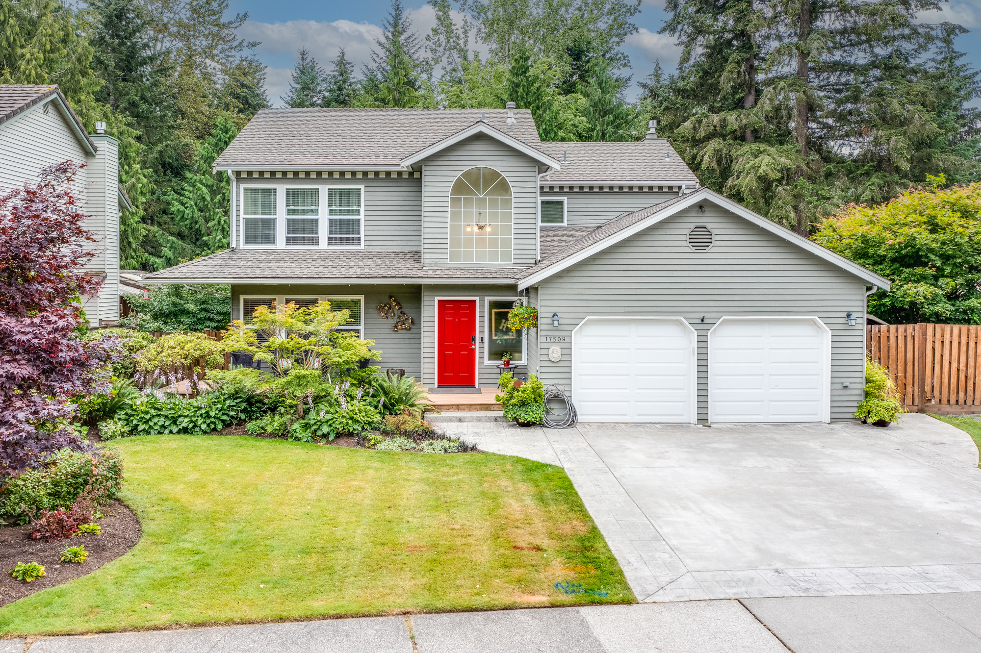 Property Photo: 17509 NE 137th Street WA 98052