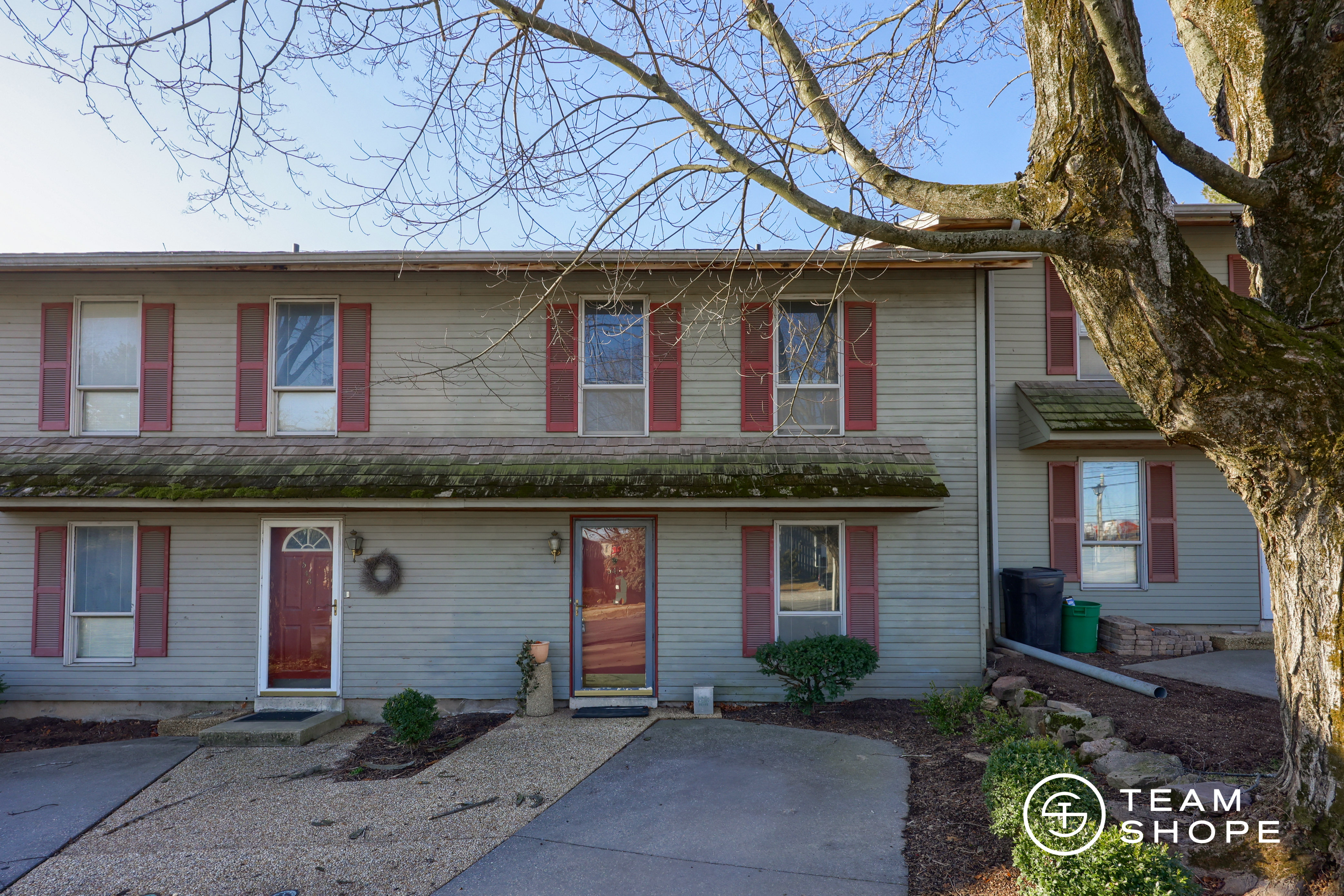 Property Photo: 541 Cloverbrook Drive PA 17522